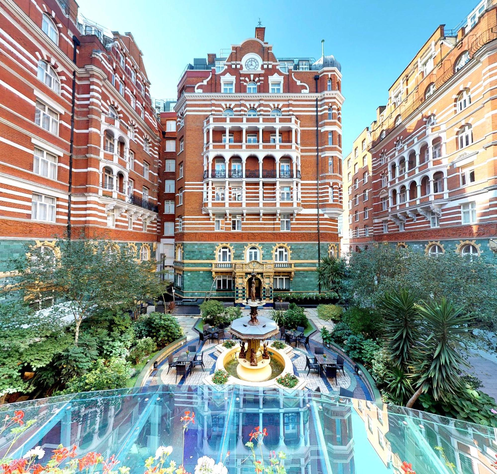 Taj 51 Buckingham Gate And Residences 5* Londen